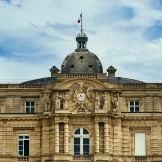 photo du bâtiment du Sénat